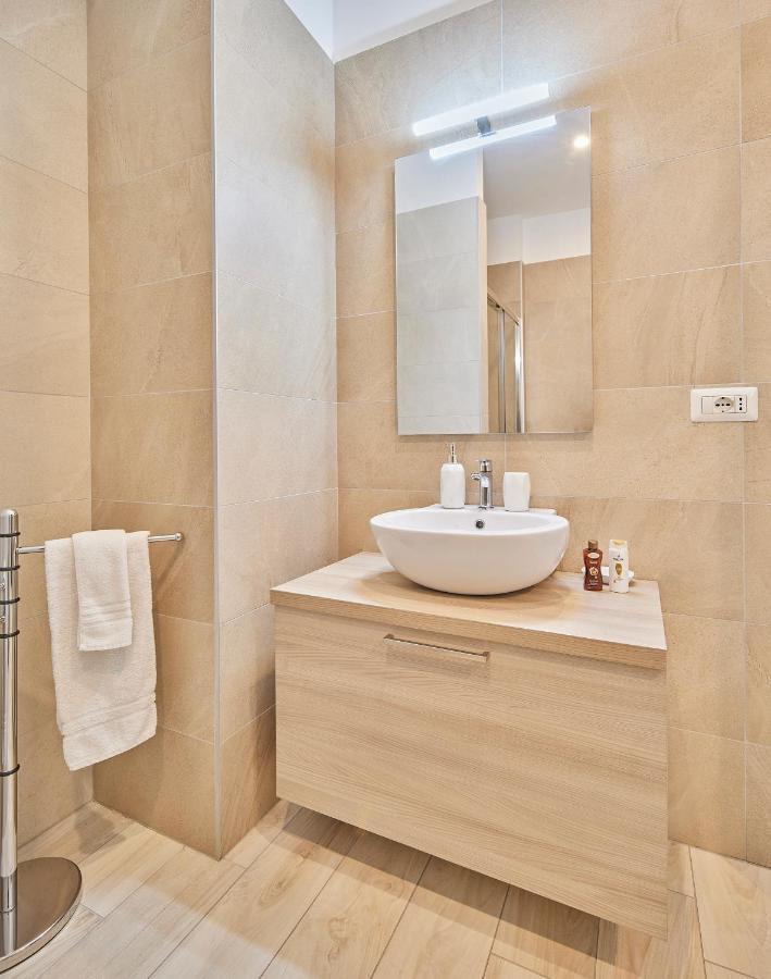 Monviso Modern - Exclusive Apartment Mediolan Zewnętrze zdjęcie